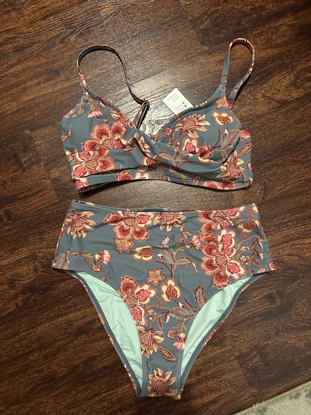 Cupshe Floral High-Waist Bikini Set in Slate Blue and Coral